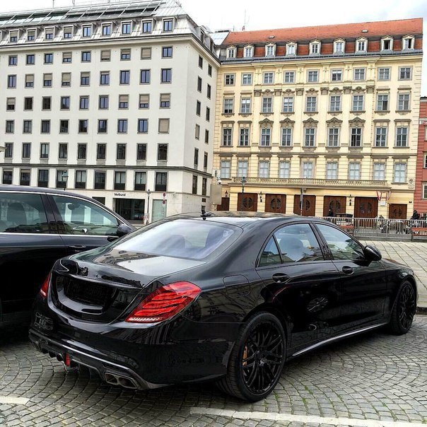 Mercedes-Benz BRABUS S63