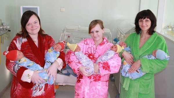 В роддоме на этой неделе новогодняя акция: роди одного, второй в подарок!