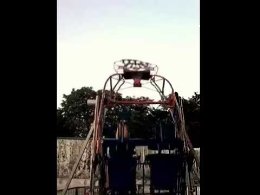 ЭКСТРИМАЛЬНЫЙ АТРАКЦЫОН!!!!!