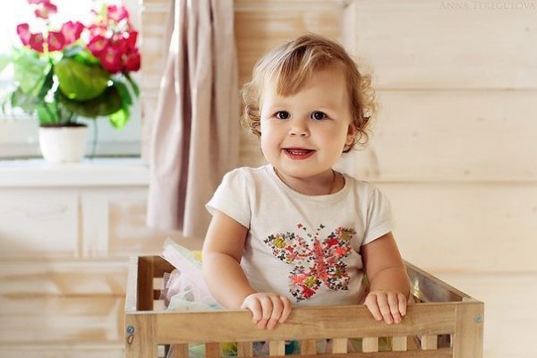 ИГРЫ НА РАЗВИТИЕ РЕЧИ.Учим куклу говоритьВозраст: от 10 месяцев до 3 летЧТО МЫ ДЕЛАЕМ:• Развиваем ...