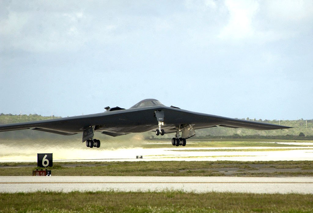  B-2   -   .