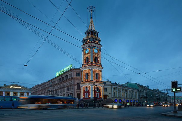 Легенда о Думской башне. Башня, что возвышается над Невским проспектом и звонким ударом часов ...