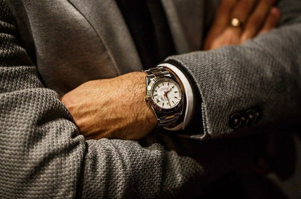 9 качеств, которые перевернут вашу карьеру. 1. Нестандартное мышление Оригинальные идеи нынче стоят ...