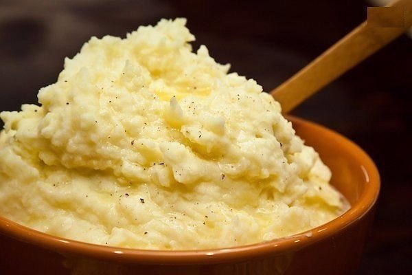 Картофельное пюре может быть очень разнообразным блюдом. 1. Картофель 10 минут проварить в воде, ...