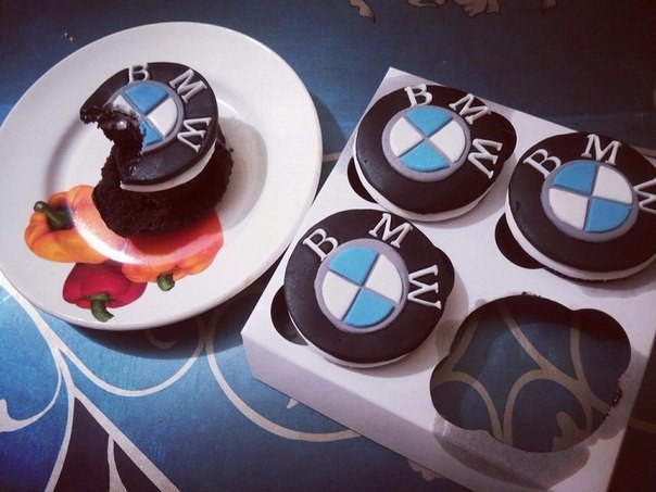     BMW!