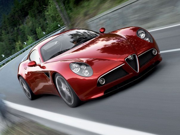 Alfa-Romeo 8C Competizione