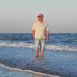 ������, ������, 82 ����