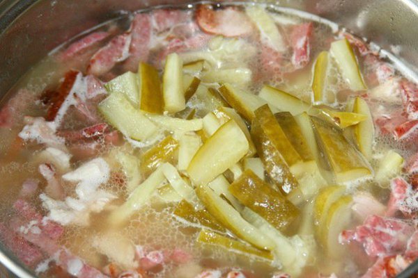 Солянка мясная сборная. Ингредиенты: Филе куриное — 200–250 г Изделия мясные — 350 г Изделия ... - 9