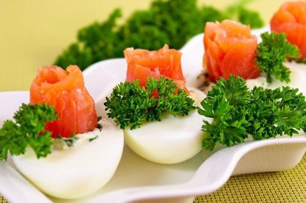 ТОП-8 ЛУЧШИХ ЗАКУСОК НА НОВОГОДНИЙ СТОЛ 2017.Вкусно и невероятно красиво 1. НОВОГОДНЯЯ ЗАКУСКА ИЗ ... - 5