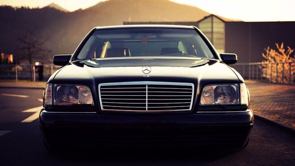 Mercedes-Benz W140