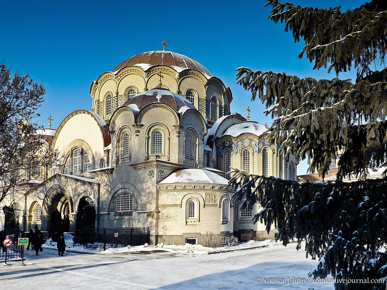 Воскресенский Новодевичий женский монастырь