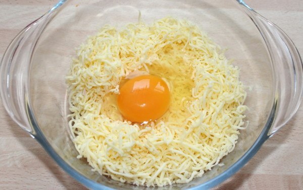Суп с сырными клёцками. Ароматный быстрый суп с сырными клёцками и овощами без мяса на бульоне. ... - 6