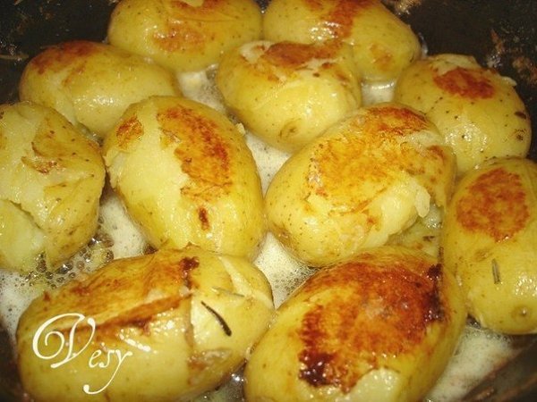 НЕОБЫЧНАЯ ЖАРЕННАЯ КАРТОШКА. Пробовала готовить этот картофель и с куриным бульоном, и со сливочным ... - 5