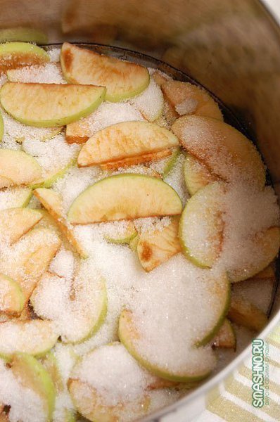 Яблочное варенье, прозрачное и душистое. Какой запах, цвет, вкус… Вам потребуется: килограмм яблок; ... - 5