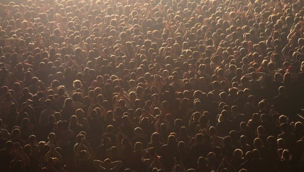 Культивирование тупости.Все россияне помнят времена, когда они смеялись над шутками Михаила ...