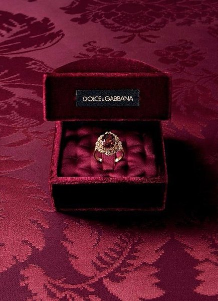    DOLCE&GABBANA. - 6