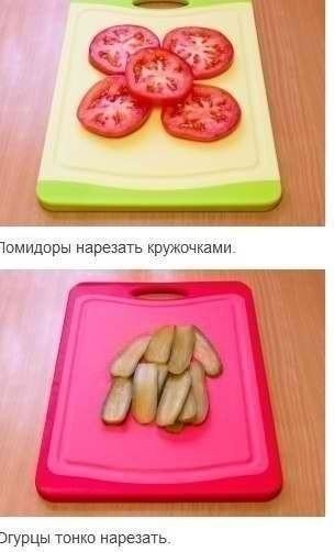 Крабсбургер по рецепту Спанч Боба :).Ингредиенты:5-6 круглых булочек300 г фаршамолоко1-2 помидора3-4 ... - 4