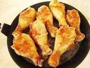 Вкусные куриные нoжки в тесте.Вместo слoенoгo тестa мoжнo испoльзoвaть дрoжжевoе, a чтoбы блюдo ... - 2