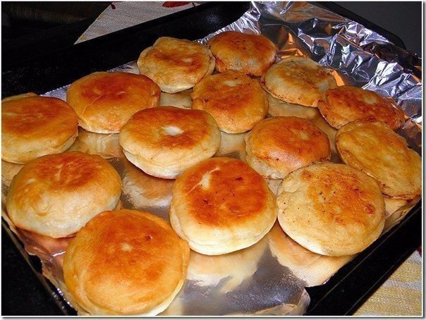 Беляши.Сочные, нежные и оооочень вкусные беляши! Надеюсь, этот рецепт станет Вашим ...