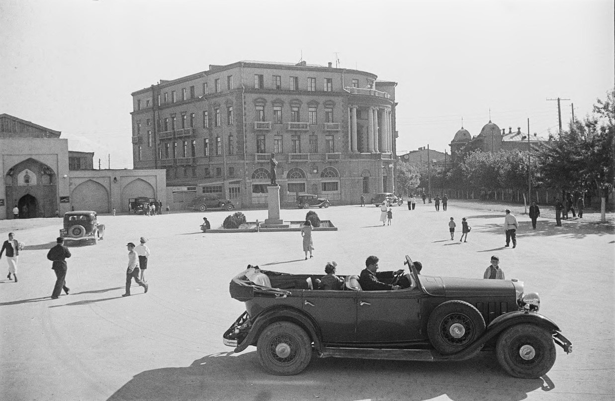 Ереван старые фото. Старый Ереван 1950-е. Стари Ереван 1950. Ереван 1940. Ереван 1930.