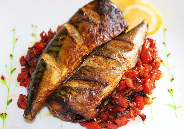 Скумбрия, запеченная с овощами.на 100грамм - 107.52 ккалБ/Ж/У - 9.36/6.53/3.11Ингредиенты:Скумбрия - ...