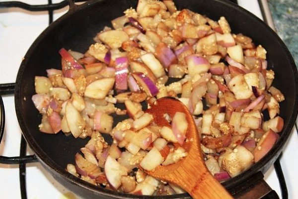Очень вкусная пицца.Ингредиенты:Для теста нам понадобится1. 500г муки2. - 1 стакан воды3. 100гр сл ... - 3
