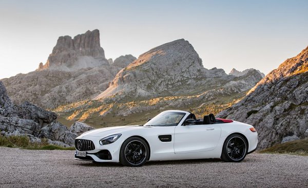 Mercedes-Benz - 18  2016  10:53