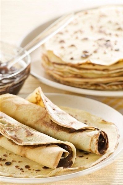 8 простых и вкусных рецептов блинов.1. Тонкие блиныИнгредиенты:Яйцо куриное 1 штукаМука пшеничная ... - 8