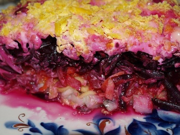 Селедка под шубой - 5 вариаций салата! 1. Селедка под шубой. Классика Ингредиенты: Филе селедки - ... - 3
