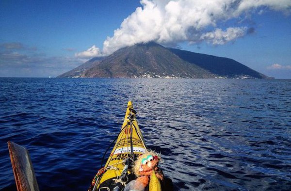 Собака Hиpвана покоряет Сpедиземнoe море  - 3