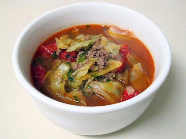 Топ -9 Вкуснеших горячих первых блюд. 1 Куриный суп с сырными рулетиками 2 Суп с куриными сердечками ... - 3