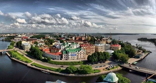 Выборг, один из самых красивых городов России, отнюдь не исконно русский город. В свое время он ...