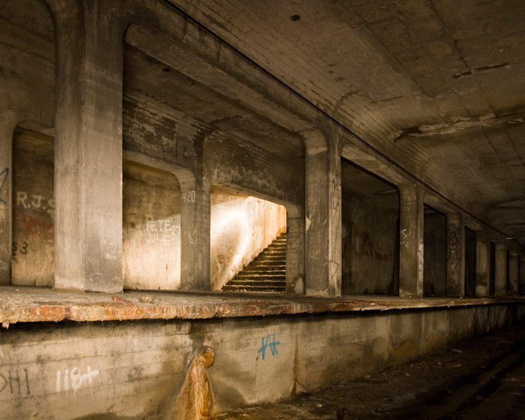 заброшенный тоннель метро