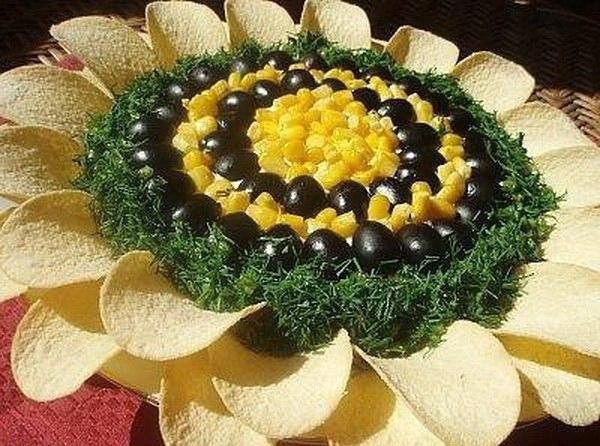 Сохраните, скоро пригодится! .15 НЕВЕРОЯТНО ВКУСНЫХ САЛАТОВ Салат «Подарок» Ингредиенты и ... - 6