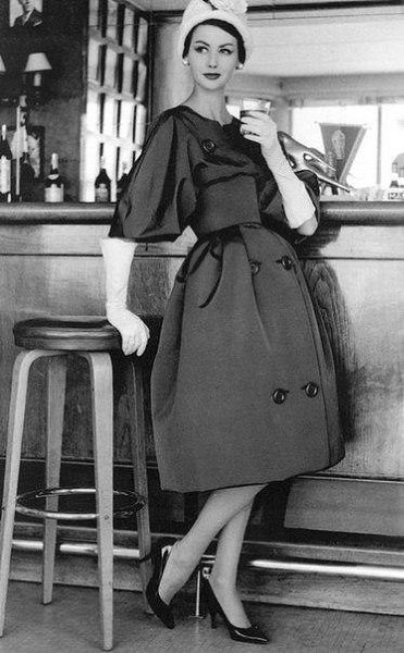  Nina Ricci, 1950-.