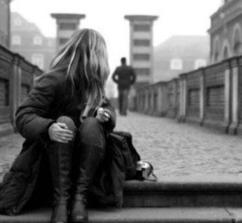 Судить не буду о том что было.Жалеть не стану ,всего не вернутьТы сам решил как хуже и ...