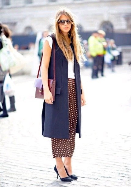 STREET STYLE:    .