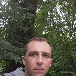 Wital, 38, 