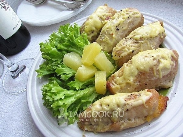 Рулетики из свинины с ананасами и сыром.Ингредиенты:Свиная вырезка с тонкой жировой прослойкой - 1 ... - 2