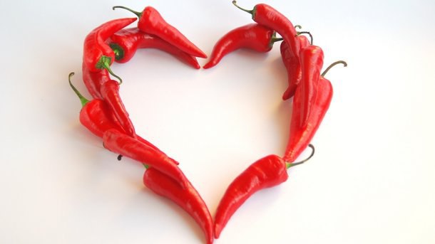 Признаки больного сердца.Небольшие кровоподтеки под ногтями, при условии, что вы нигде не ударялись, ...