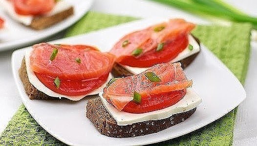Драники с сыром.Ингредиенты:- 7-10 средних картофелин- 1-2 средних луковицы- 1-2 яйца- 50-100гр. ... - 9