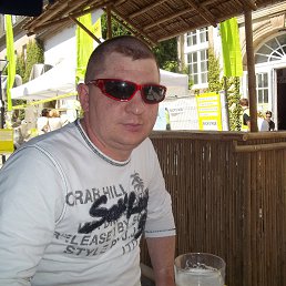 Viacheslav, 44, 