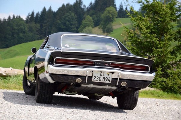 Dodge Charger R/T - 5