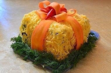 Сохраните, скоро пригодится! .15 НЕВЕРОЯТНО ВКУСНЫХ САЛАТОВ Салат «Подарок» Ингредиенты и ... - 3