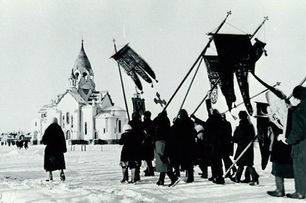 Церковь — это бизнес, который не платит налоги. 1. При этом церкви не запрещено брать деньги за свои ...