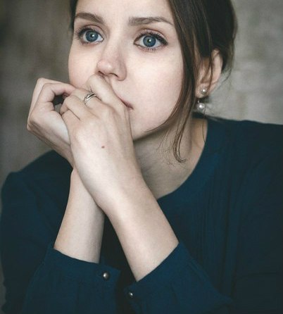 Молчание - это всегда хорошо. А тот, что молчит будет всегда красивее от того, кто говорит. Федор ...