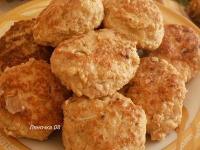 Самые вкусные в мире котлеты. Ингредиенты: -Фарш из индейки или курицы (я готовлю из индейки) - 800 ...