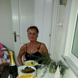 Галина, 67, Ульяновск