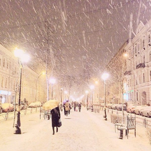 Снегопад — единственная погода, которую я люблю. Он меня почти не раздражает, в отличие от всего ...