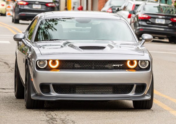 2016 Dodge Challenger SRT Hellcat - 4